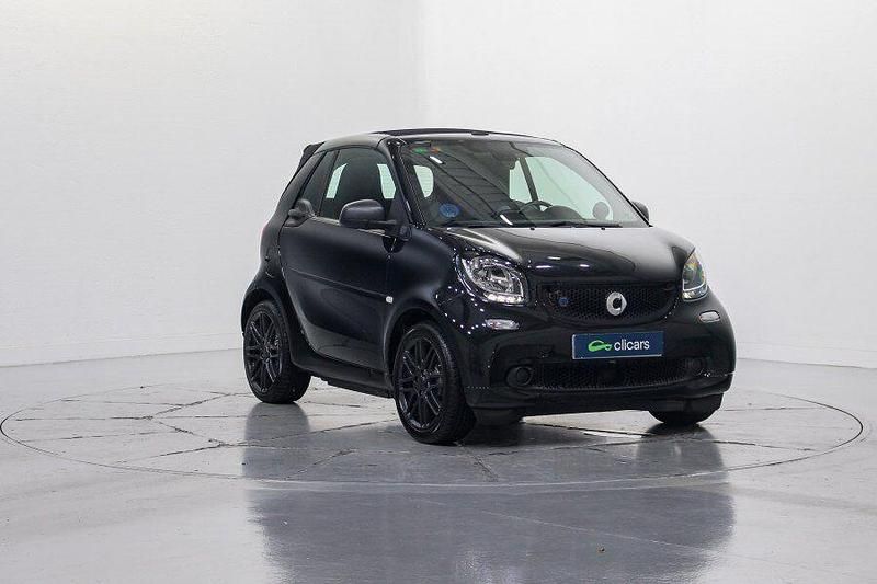 Usado Smart ForTwo Electric Drive Passion 60 kW (82 CV) 2019 Negro Descapotable