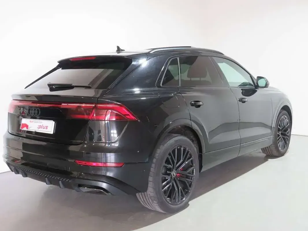 Usado Audi Q8 394 CV (289 kW) 2025 Negro SUV