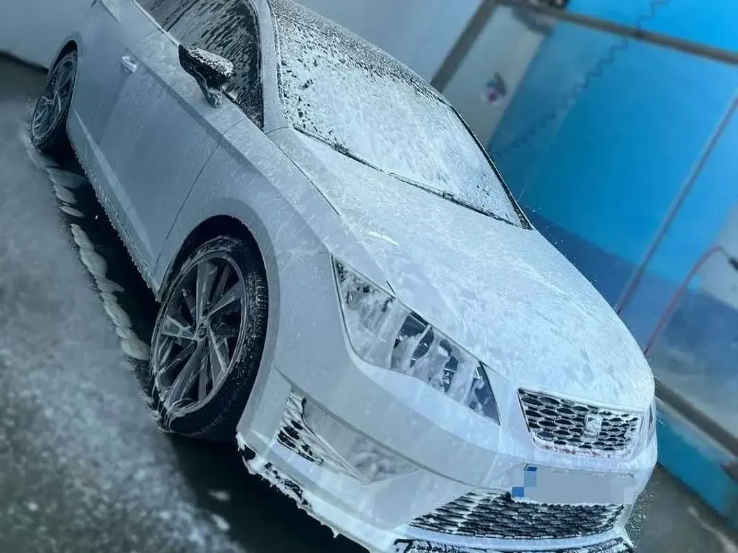 Usado Seat Leon FR 179 CV (131 kW) 2016 Blanco Berlina