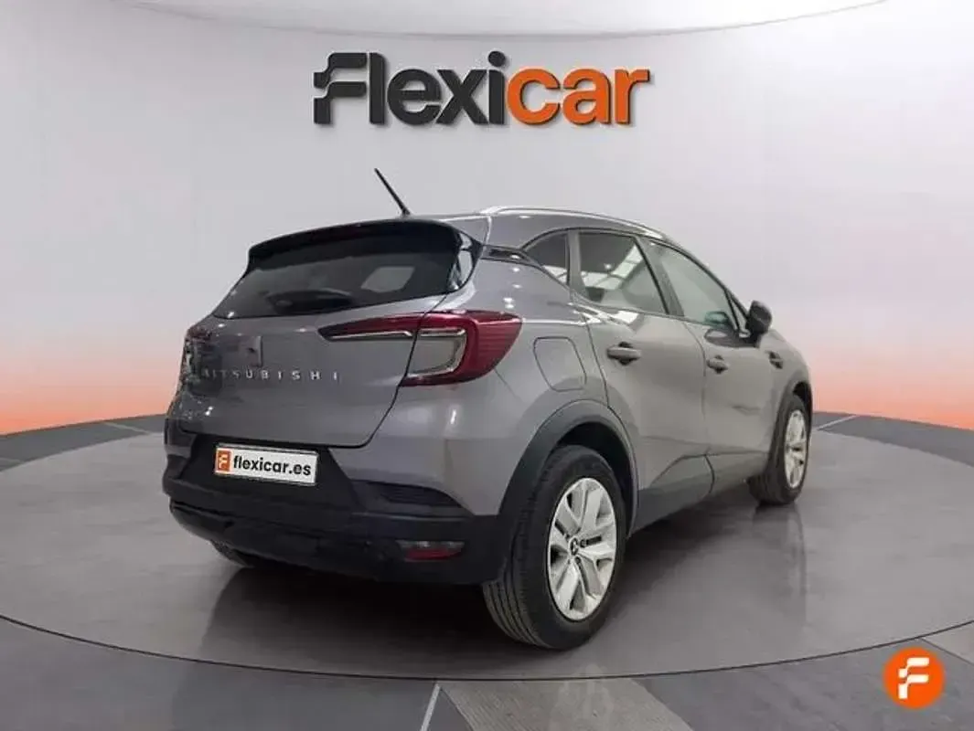 Usado Mitsubishi ASX Motion 91 CV (66 kW) 2024 Gris SUV