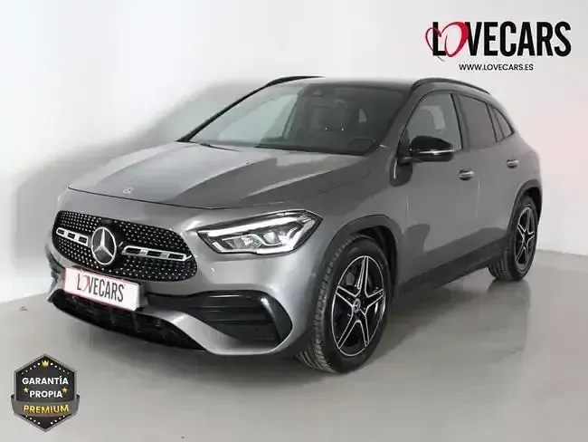 Begagnad Mercedes GLA200 AMG Line Premium 151 HK (111 kW) 2021 Grå SUV