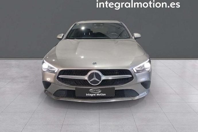 Usado Mercedes CLA180 Shooting Brake 114 CV (83 kW) 2020 Familiar