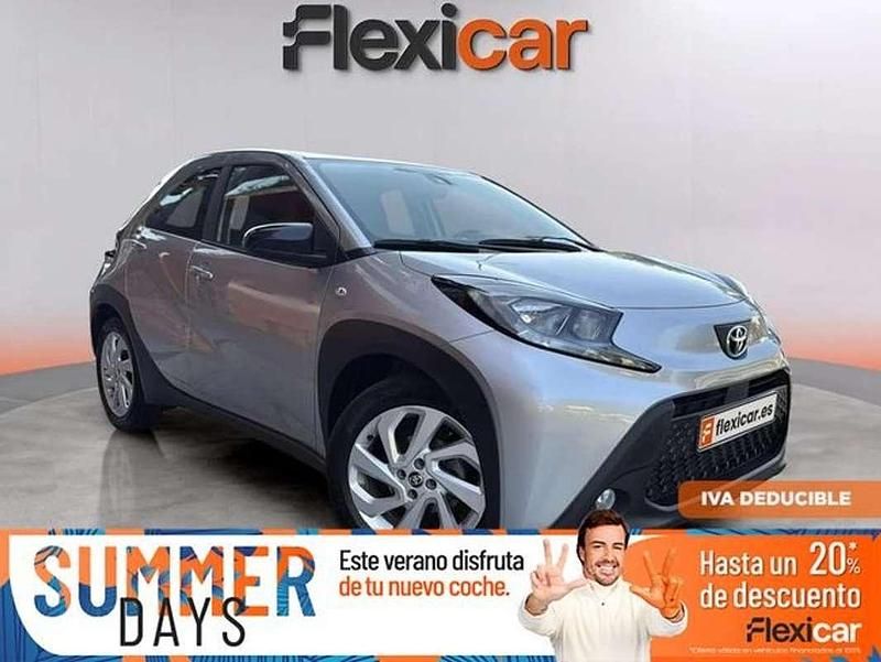 Gris Usado 2024 Toyota Aygo Utilitario | 14.990 € (Precio justo) - Imagen 1/4
