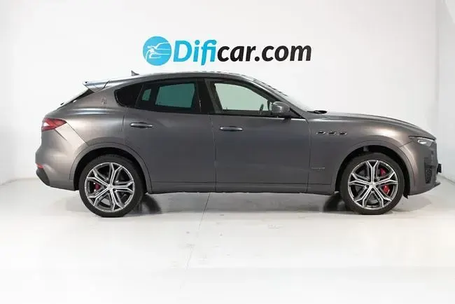 Usado Maserati Levante 349 CV (256 kW) 2019 Gris SUV