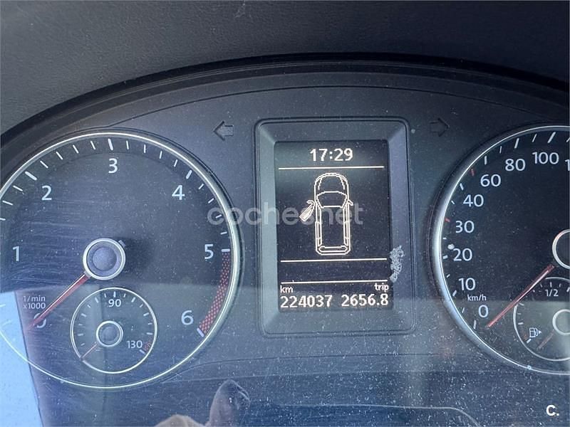 Usado VW Touran Edition 105 CV (77 kW) 2013 Azul Monovolumen
