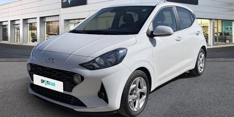 Usado Hyundai i10 67 CV (49 kW) 2022 Blanco Utilitario