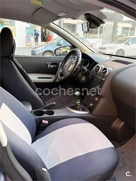 Usado Nissan Qashqai 140 CV (102 kW) 2008 Gris / plata SUV