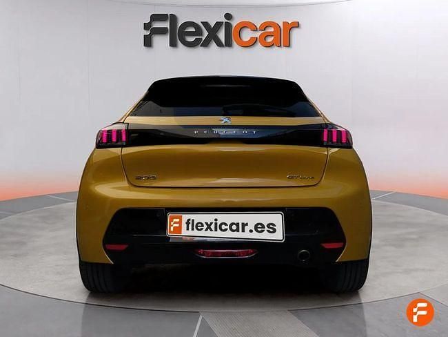 Usado Peugeot 208 GT-line 100 CV (73 kW) 2019 Amarillo Utilitario