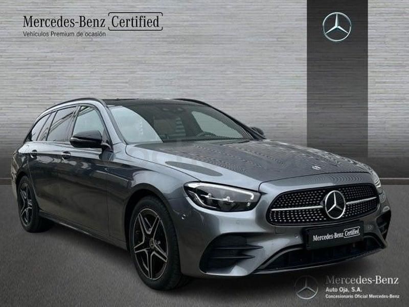 Usado Mercedes E300 306 CV (225 kW) 2022 Gris / plata Familiar