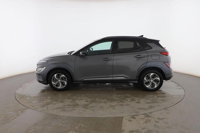 Usado Hyundai Kona 141 CV (103 kW) 2022 Gris SUV