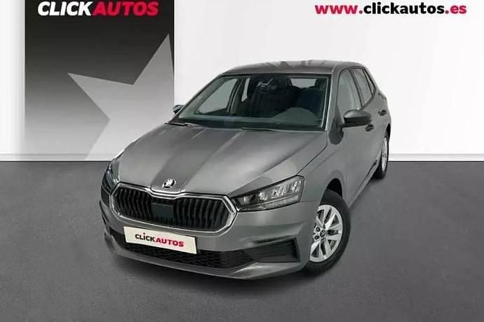 Plata Usado 2025 Skoda Fabia Essence Utilitario | 14.350 € (Buen precio) - Imagen 1/4