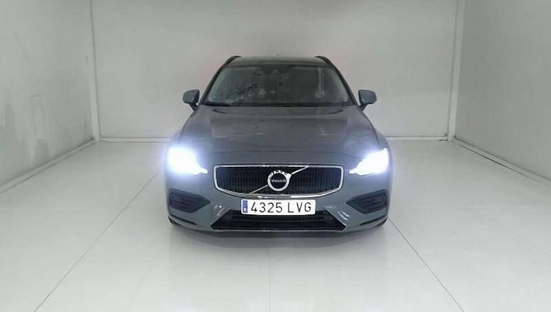 Usado Volvo V60 Momentum 197 CV (144 kW) 2021 Familiar