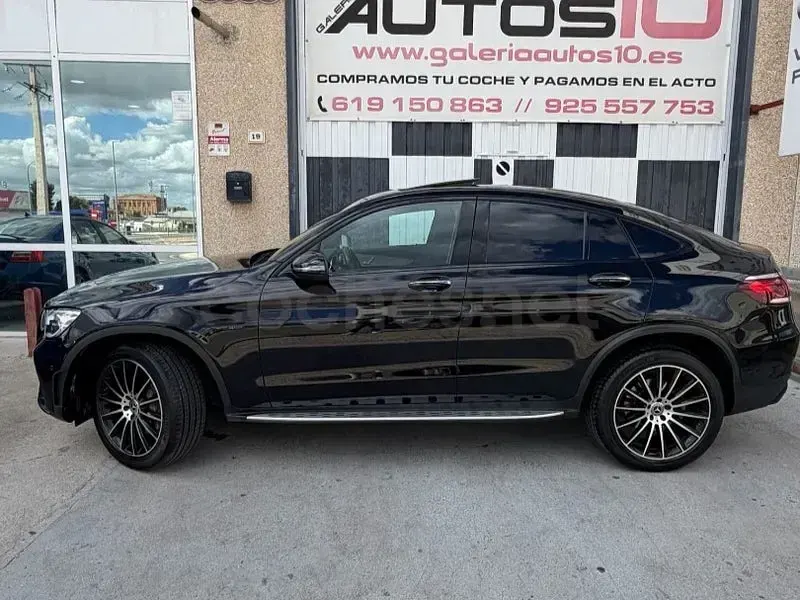Usado Mercedes GLC300e 320 CV (235 kW) 2020 Negro SUV