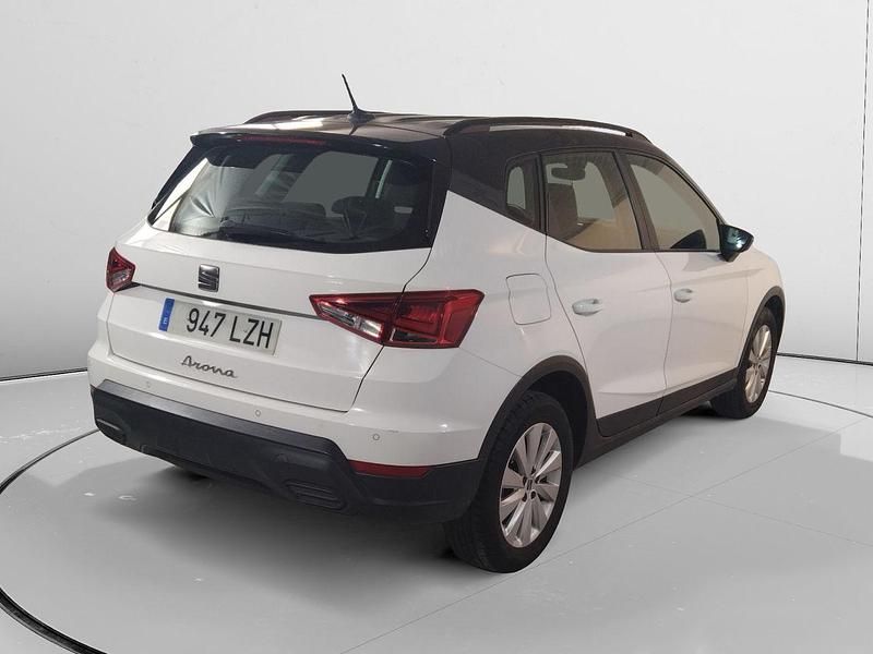 Usado Seat Arona Style 110 CV (80 kW) 2022 Blanco SUV