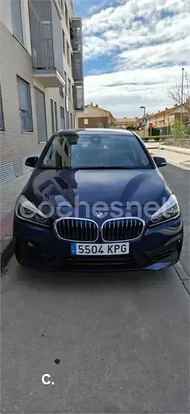 Usado BMW 225 Active Tourer iPerformance 224 CV (164 kW) 2018 Azul Monovolumen