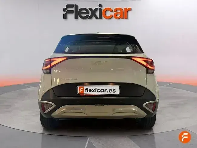 Usado Kia Sportage 115 CV (84 kW) 2023 Gris SUV
