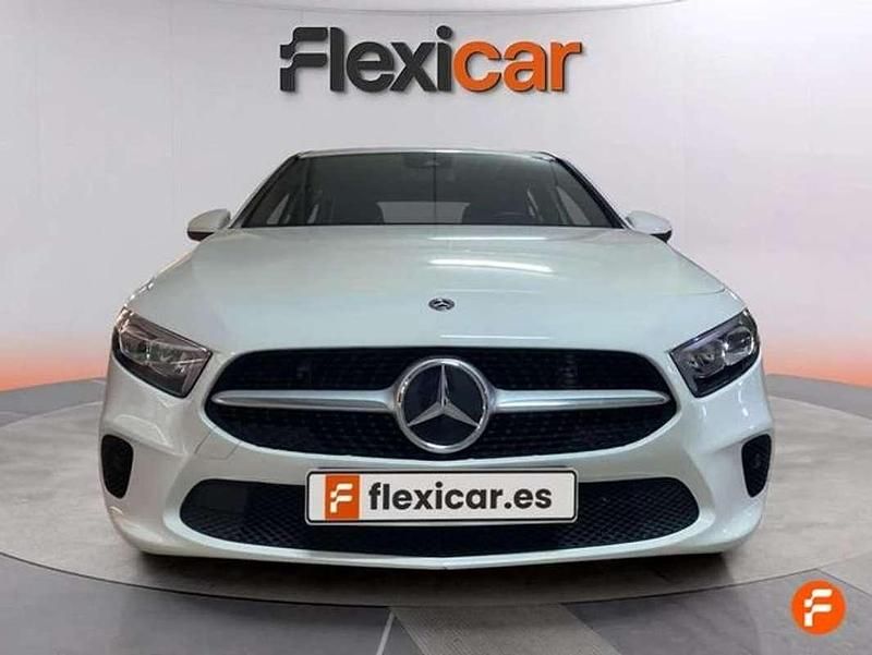 Usado Mercedes A180 109 CV (80 kW) 2019 Blanco Utilitario