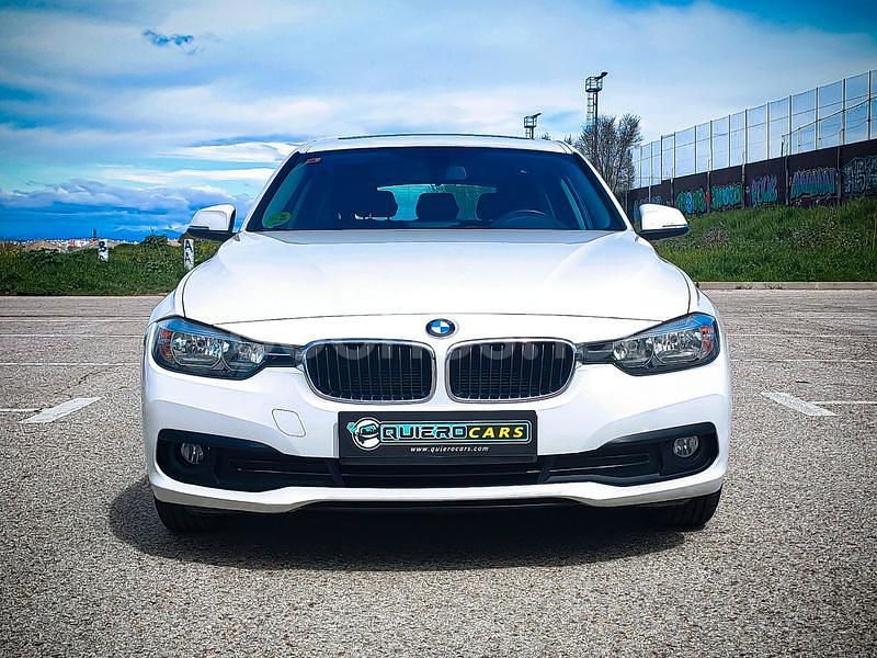 Usado BMW 318 136 CV (100 kW) 2017 Blanco Familiar