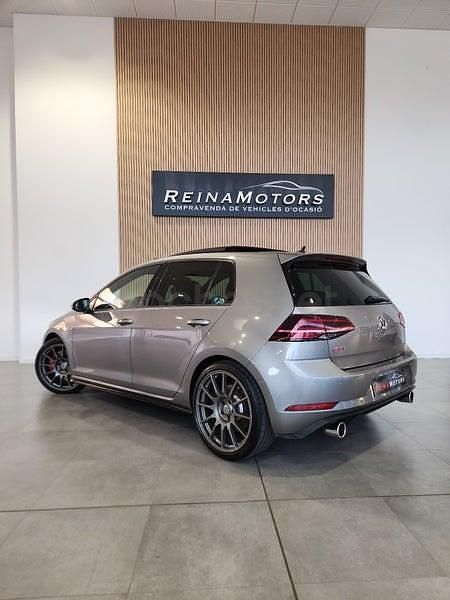 Usado VW Golf VII GTI 245 CV (180 kW) 2019 Gris / plata Berlina