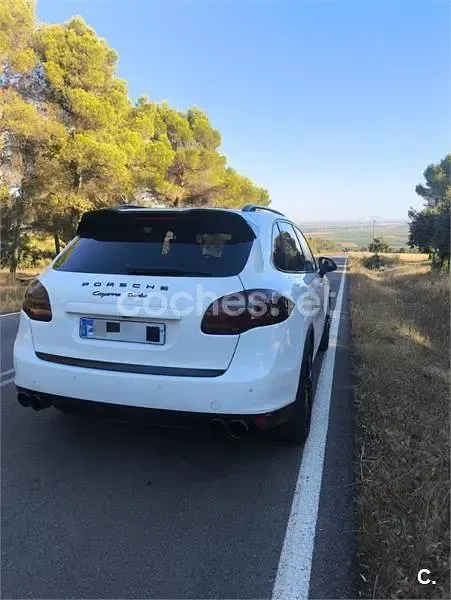 Usado Porsche Cayenne Turbo 500 CV (367 kW) 2011 Blanco SUV