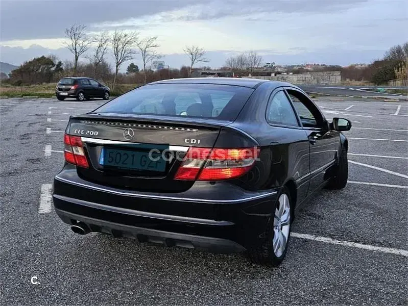 Usado Mercedes CLC200 Style 122 CV (89 kW) 2010 Negro Coupe