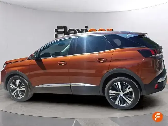 Usado Peugeot 3008 Active 130 CV (95 kW) 2019 Marrón SUV