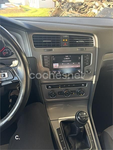 Usado VW Golf VII Advance 115 CV (84 kW) 2016 Beige Berlina