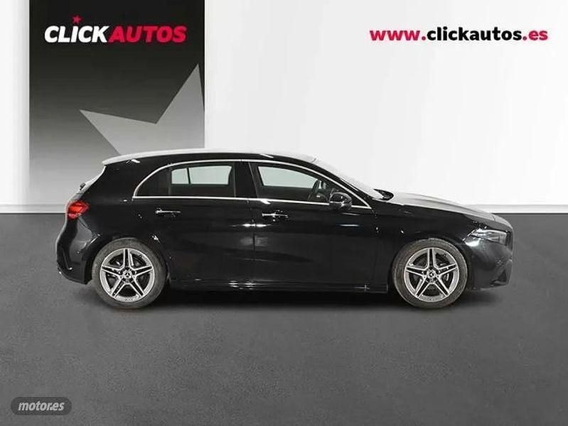 Usado Mercedes A180 AMG line 116 CV (85 kW) 2024 Negro Berlina