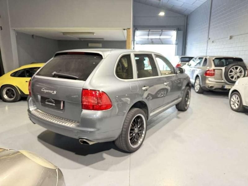 Käytetty Porsche Cayenne 340 HP (250 kW) 2006 Harmaa Katumaasturi