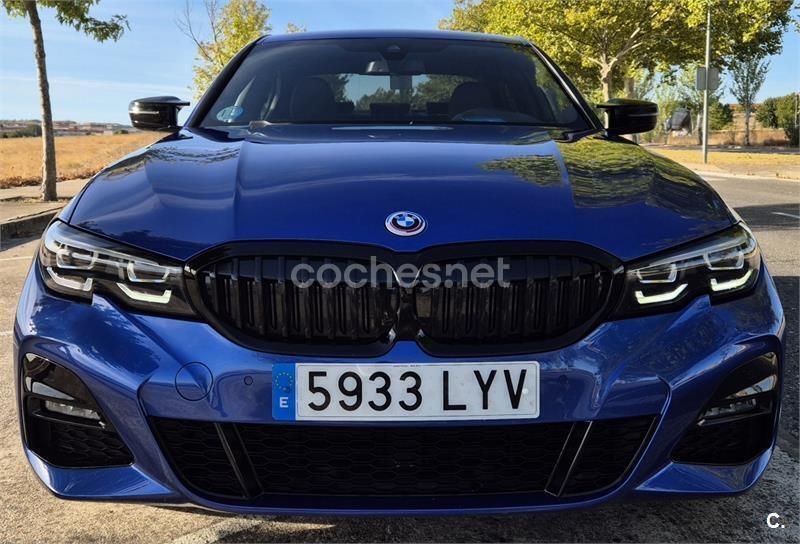 Azul Usado 2022 BMW 320e Comfort Edition Berlina | 37.900 € (Un poco caro) - Imagen 1/4