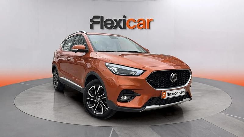 Usado MG ZS Luxury 106 CV (77 kW) 2024 Naranja SUV