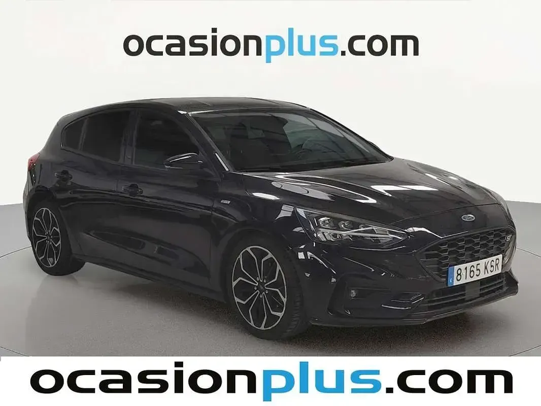 Usado Ford Focus ST-Line 120 CV (88 kW) 2018 Negro Utilitario
