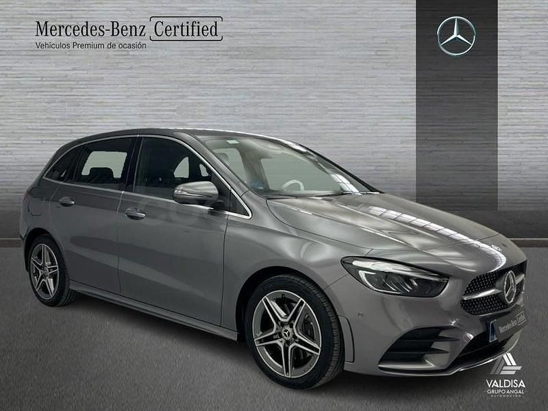 Usado Mercedes B250e AMG line 218 CV (160 kW) 2025 Gris Monovolumen