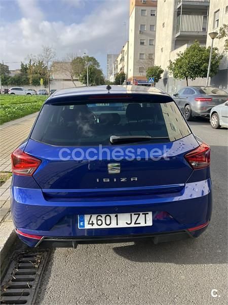 Usado Seat Ibiza Style 95 CV (69 kW) 2017 Azul Berlina