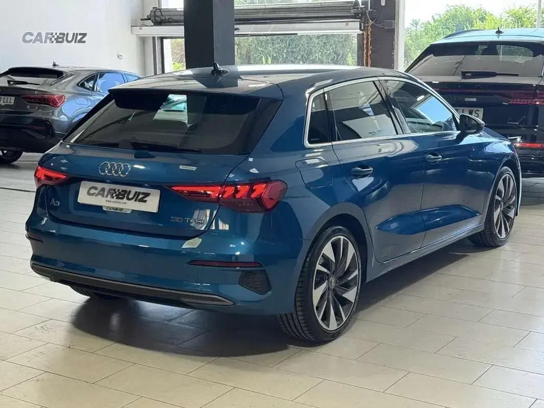 Usado Audi A3 Sportback S-Line 150 CV (110 kW) 2021 Azul Utilitario