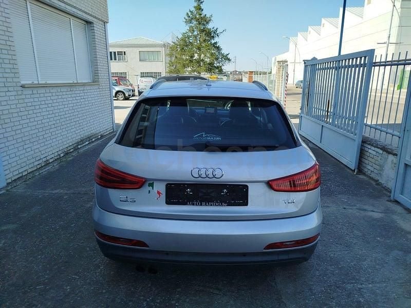 Usado Audi Q3 Attraction 140 HP (102 kW) 2014 Cinzento SUV
