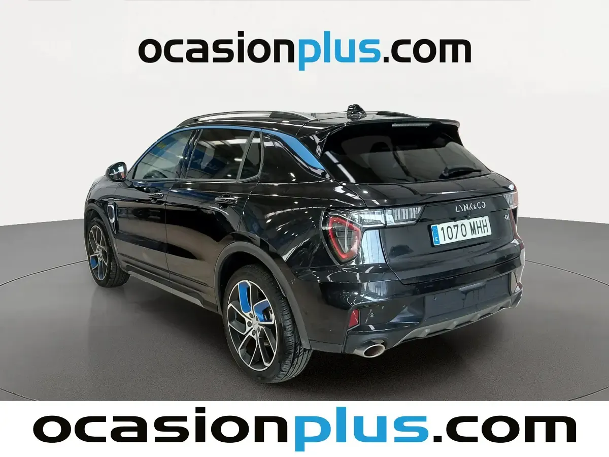 Usado Lynk & Co 01 261 CV (191 kW) 2023 Negro SUV