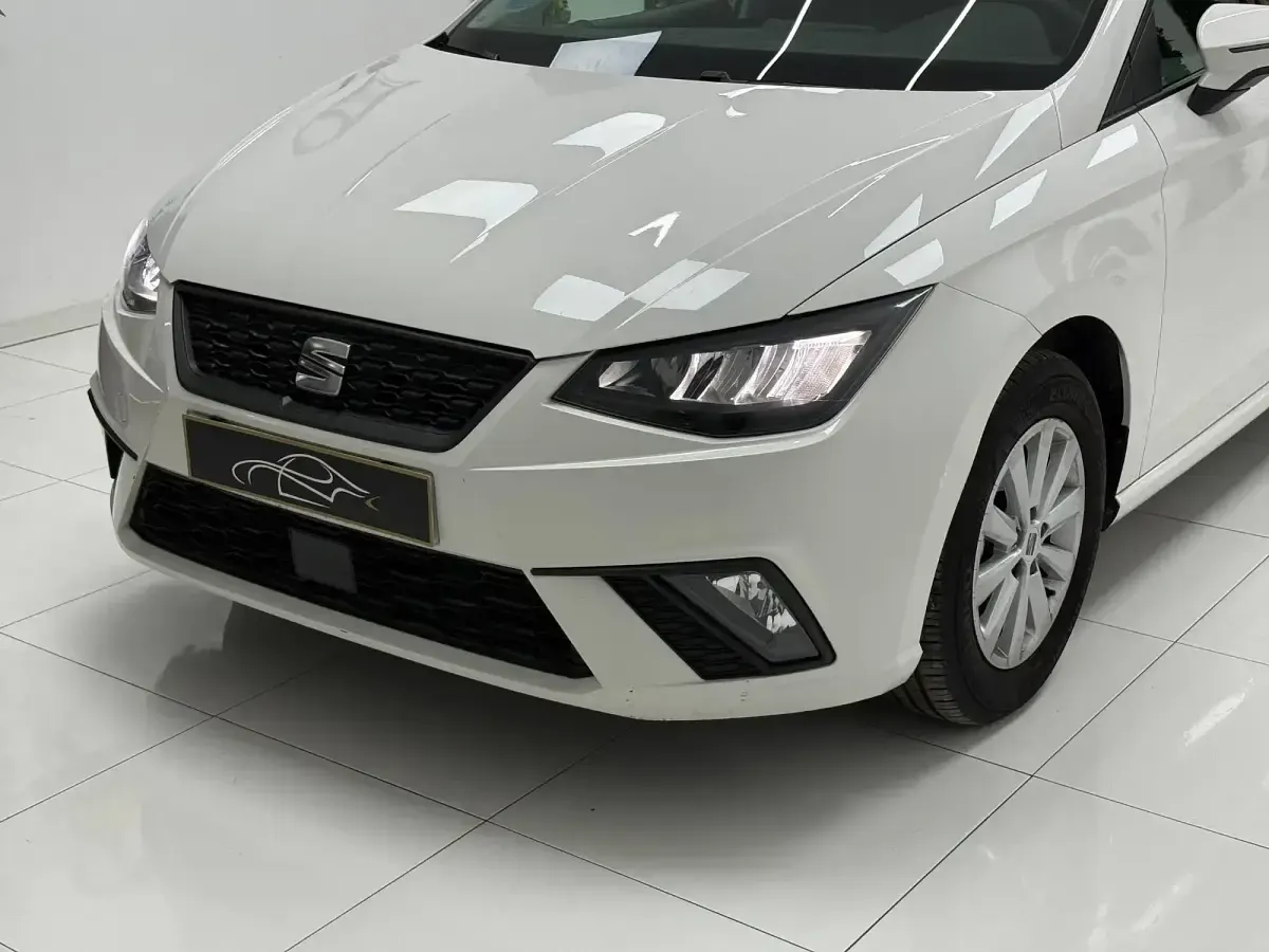 Usado Seat Ibiza Reference 80 CV (58 kW) 2023 Blanco Utilitario