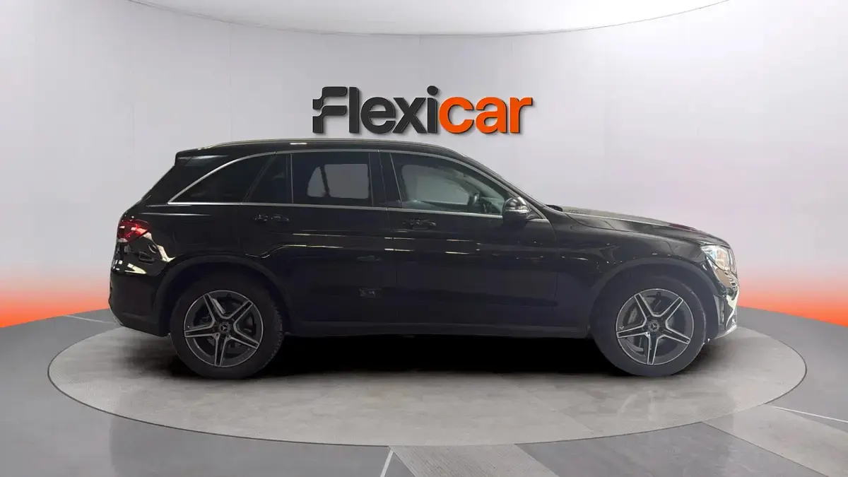 Usado Mercedes GLC200 197 CV (144 kW) 2021 Negro SUV
