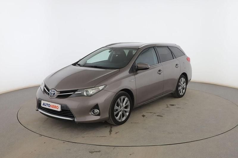 Usado Toyota Auris Touring Sports Advance 136 CV (100 kW) 2014 Beige Familiar