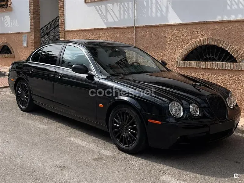 Usado Jaguar S-Type Executive 207 CV (152 kW) 2007 Negro Berlina