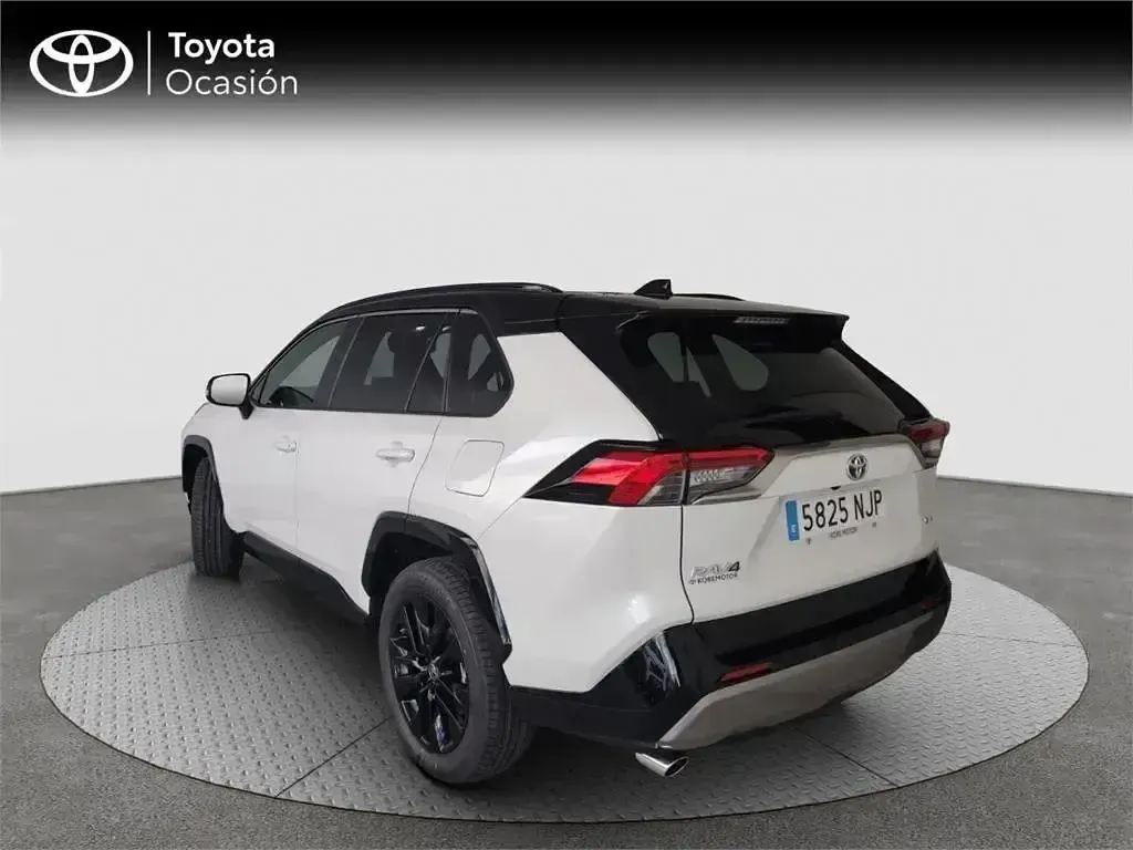 Nuevo Toyota RAV4 Hybrid Style 218 CV (160 kW) 2025 Blanco SUV