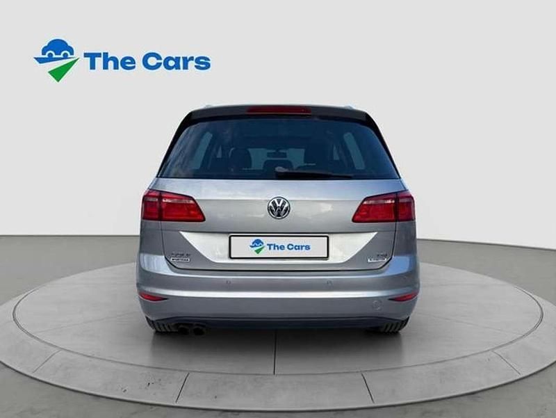 Usado VW Golf Sportsvan Advance 125 CV (91 kW) 2015 Gris Monovolumen