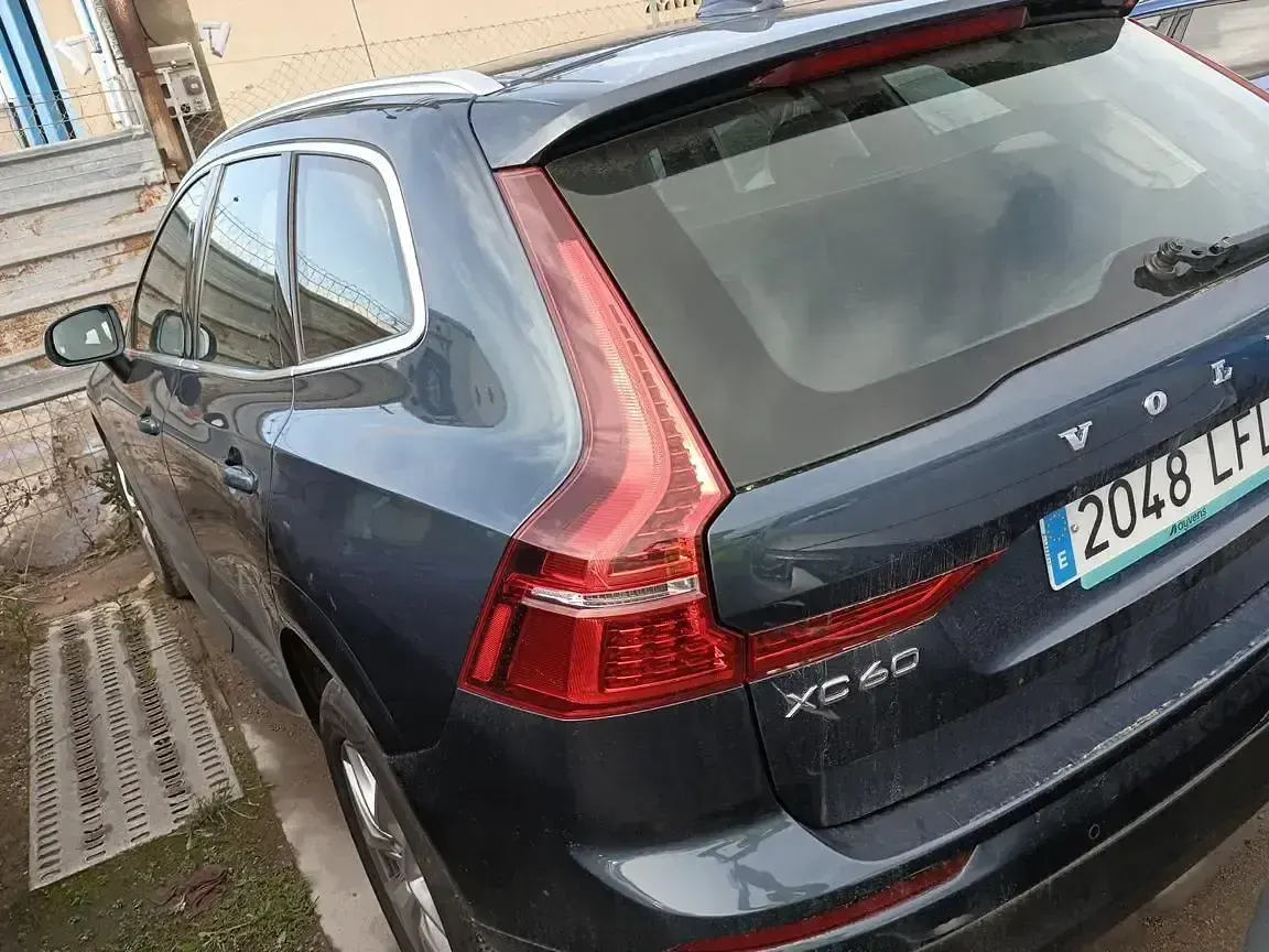 Usado Volvo XC60 Business Edition 390 CV (286 kW) 2020 Azul SUV