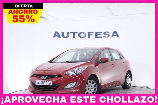 Rojo Usado 2012 Hyundai i30 Berlina | 8350 € (Precio justo) - Imagen 1/4