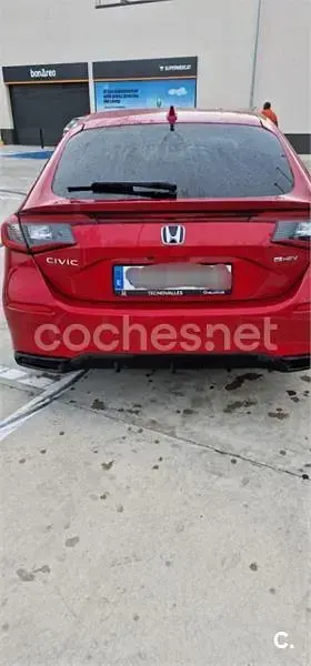 Usado Honda Civic Sport 184 CV (135 kW) 2024 Rojo Berlina