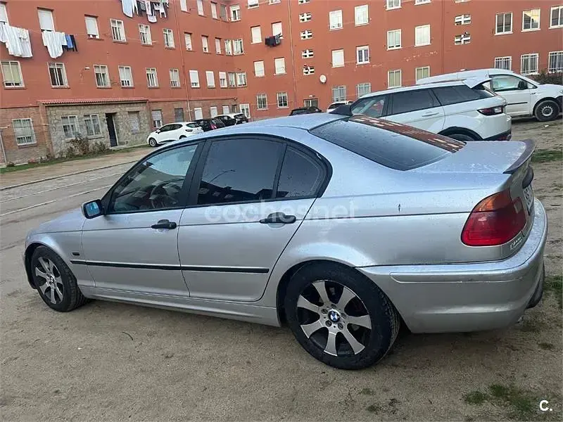 Usado BMW 320 136 HP (100 kW) 1999 Branco Sedan