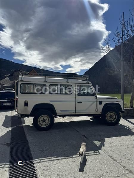 Usado Land Rover Defender 122 HP (89 kW) 2000 Branco SUV