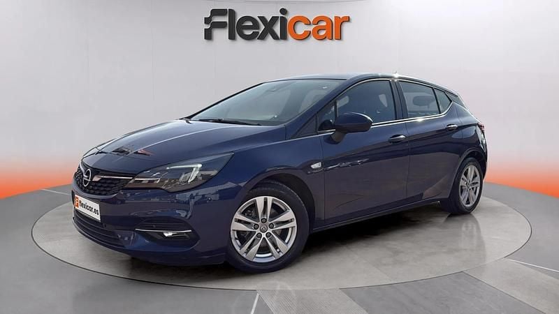 Usado Opel Astra Business Elegance 130 CV (95 kW) 2020 Azul Berlina