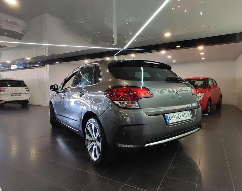 Usado Citroën C4 PureTech 110 CV (80 kW) 2018 Gris / plata Berlina